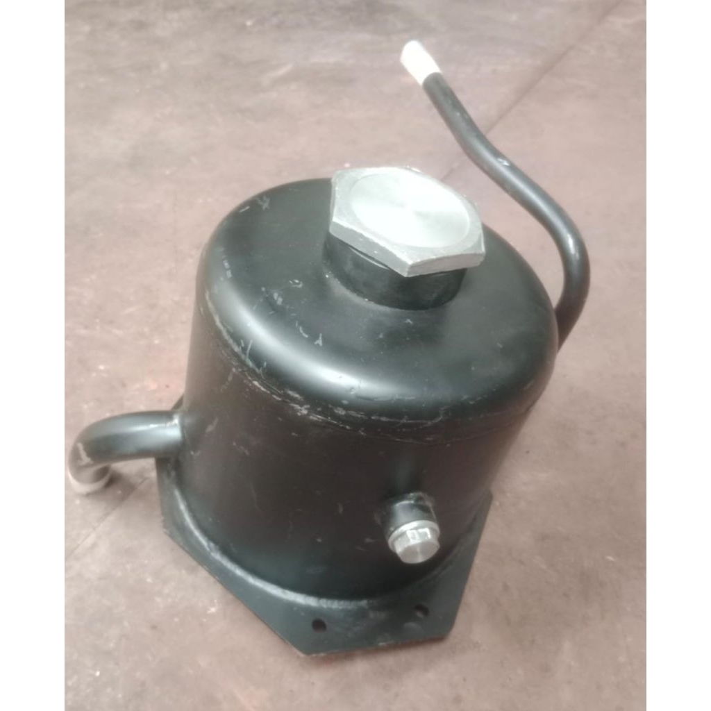 Tangki oli hidrolik, tempat oli, hidrolik dump truck