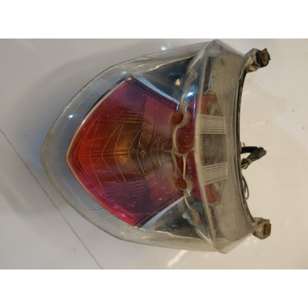 STOPLAMP BELAKANG TVS NEO 110 EXTRA BRAKET