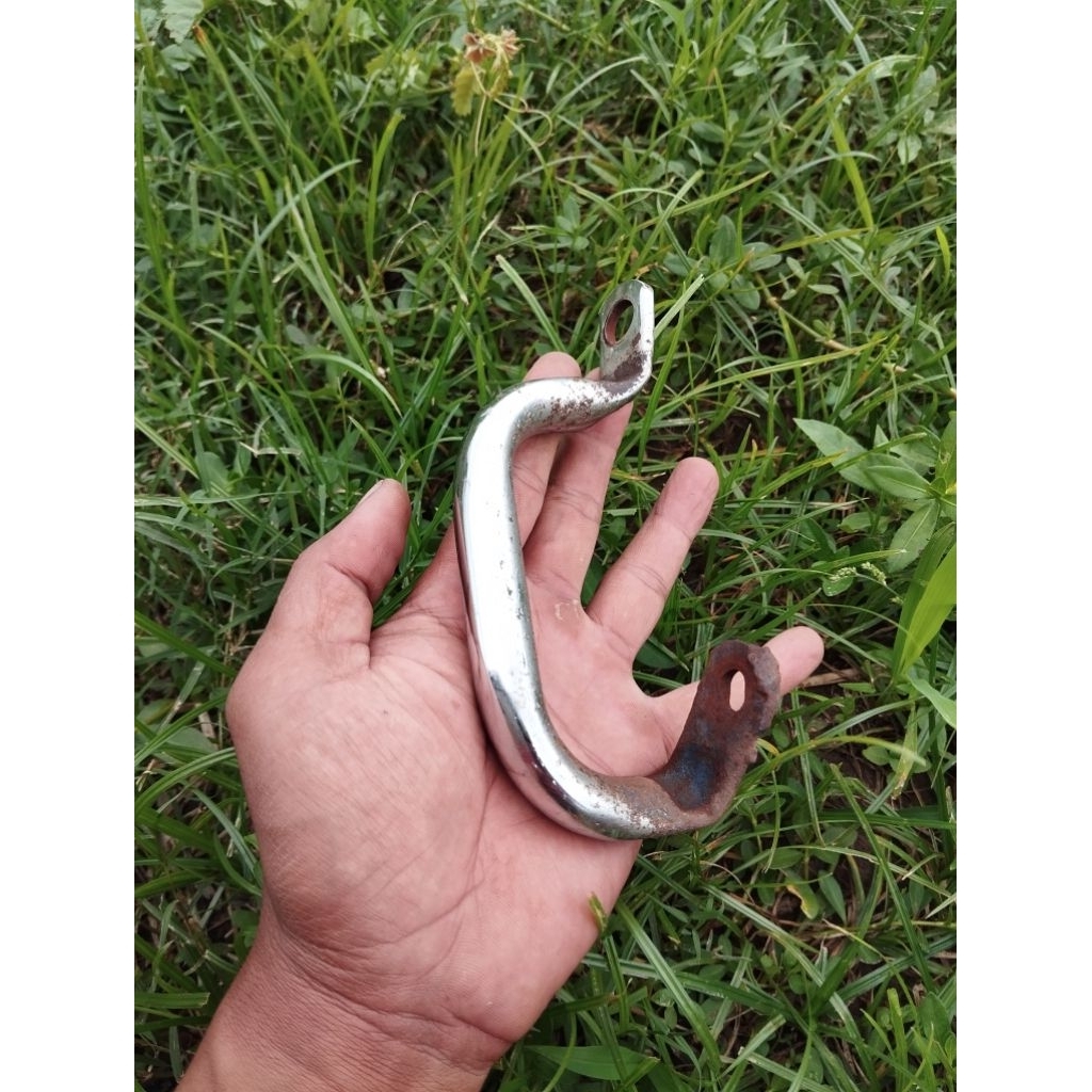 begel behel pegangan jog belakang original honda cb100 cb125