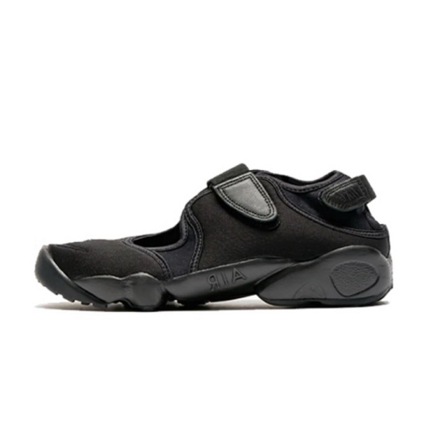 Sepatu Nike WMNS Air Rift Triple Black HF5389-001