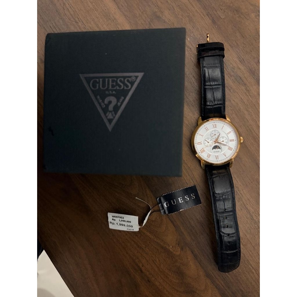 Jam tangan GUESS pria ORI. second like new
