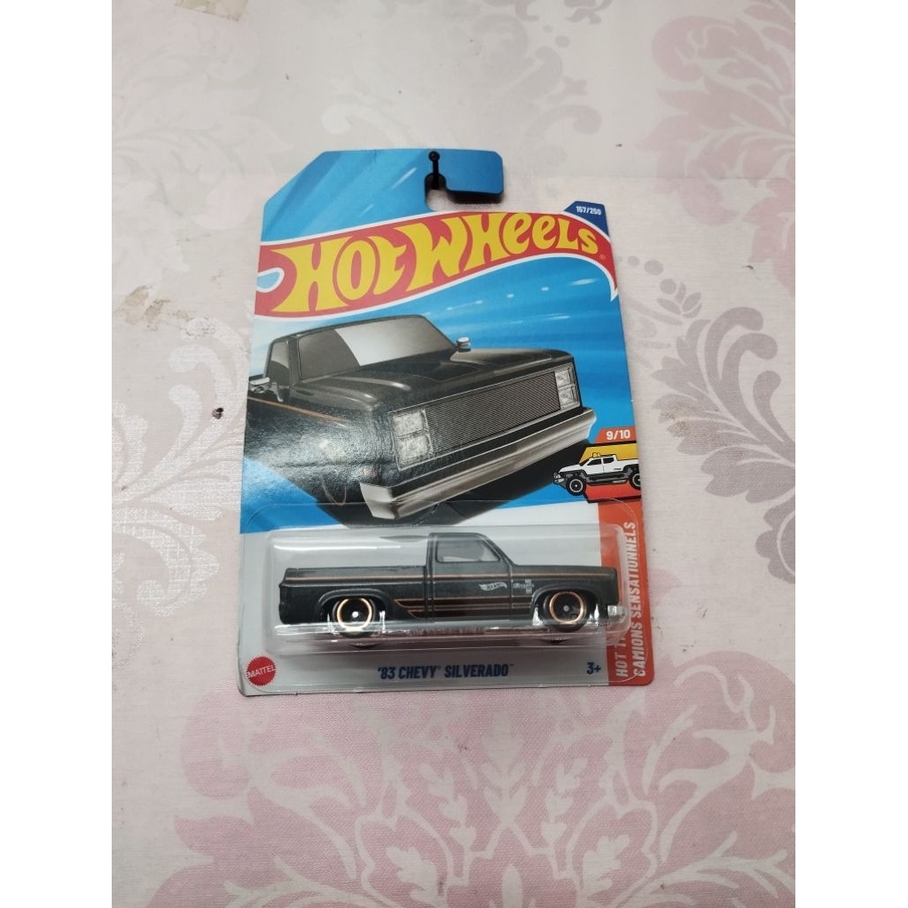 Hot Wheels 83 Chevy Silverado
