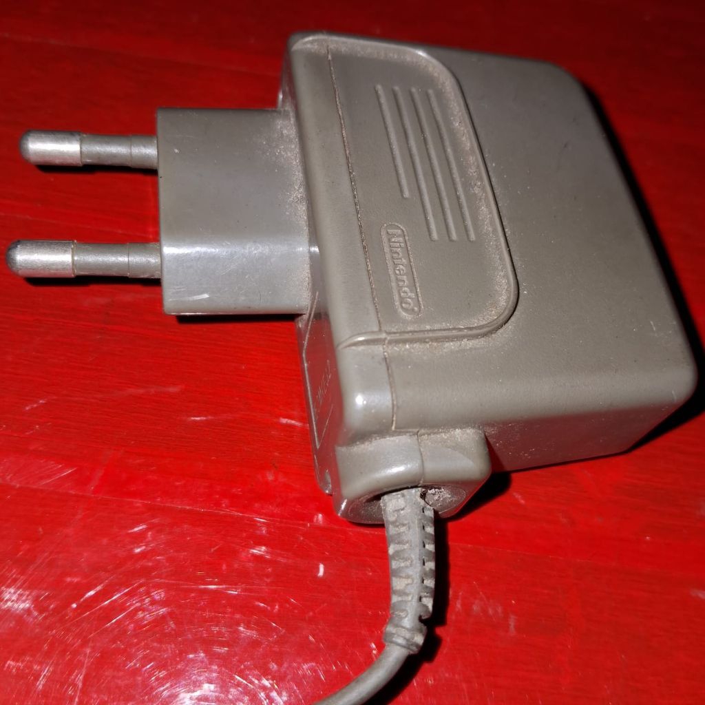 charger Nintendo jadul