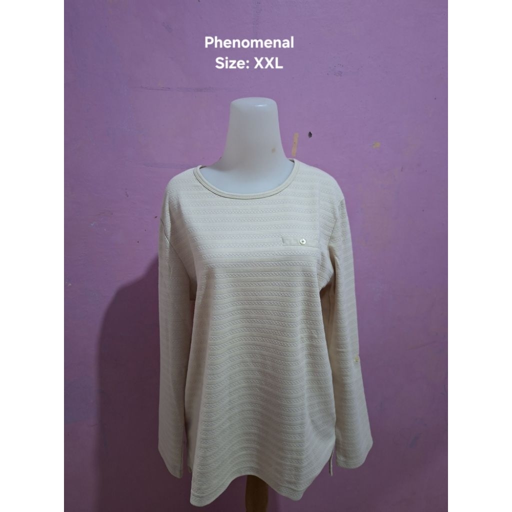 PRELOVED Part 2 SWEATER DAN KAOS JUMBO/ COLORBOX/ NEVADA/ PHENOMENAL/