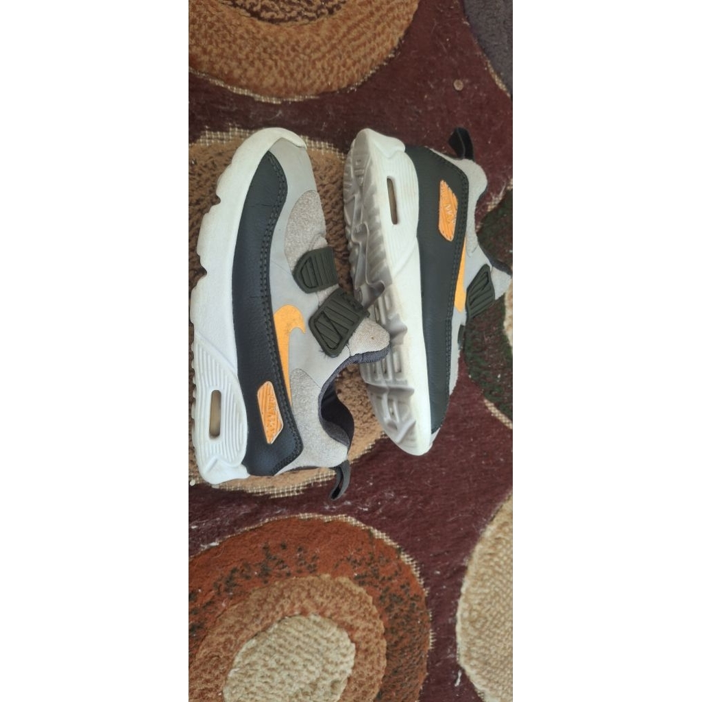 Sepatu Anak Nike Air Max Tiny 90 size 25 (14 cm)