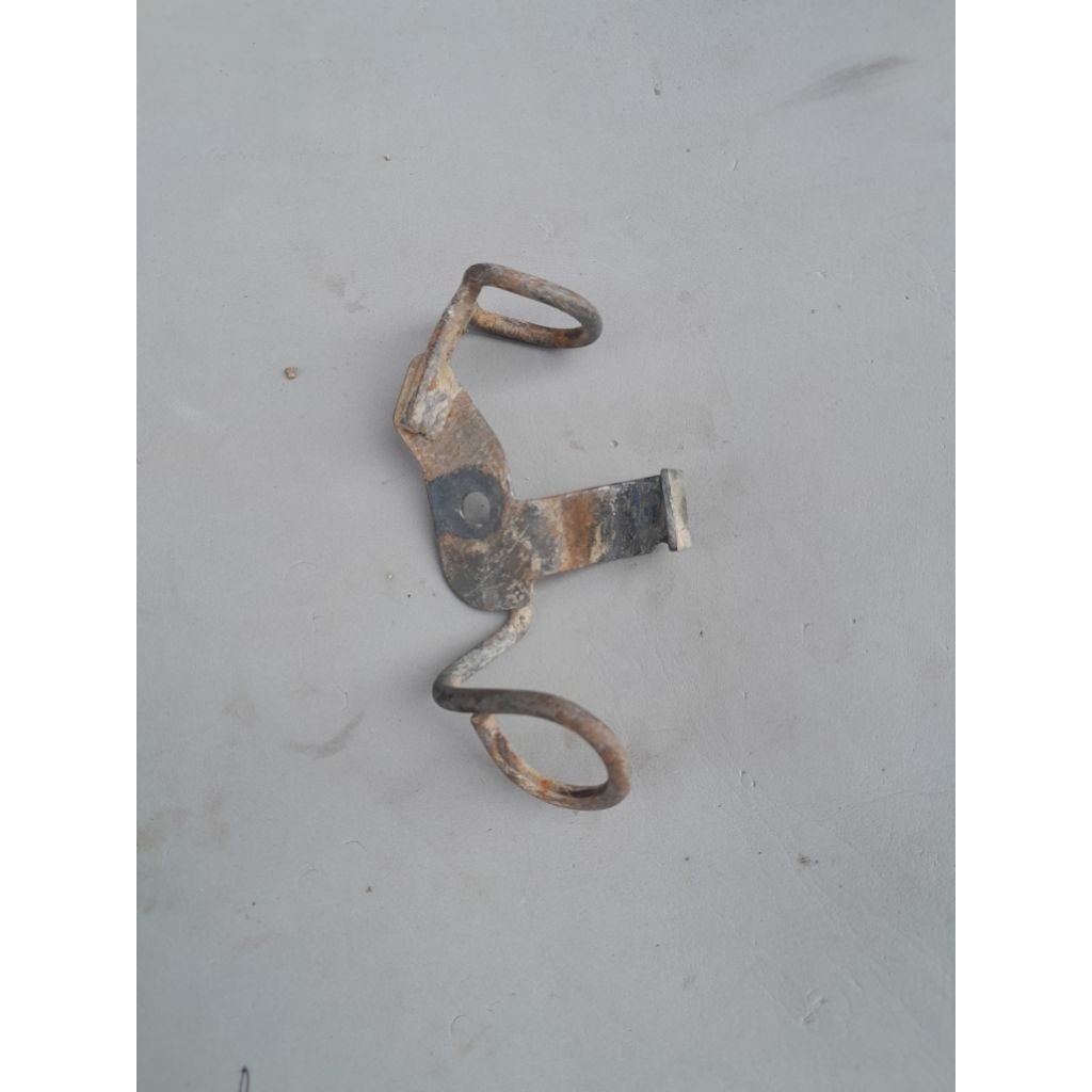 Breket pegangan selang kabel rem atas yamaha jupiter mx lama original