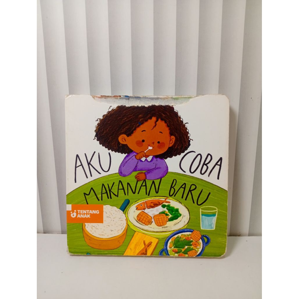 (PRELOVED BUKU ANAK) Boardbook tentang anak - aku coba makanan baru
