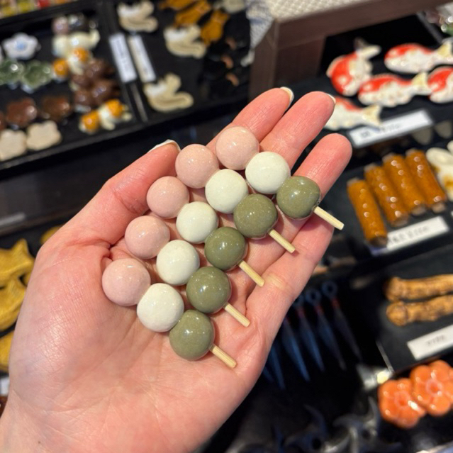 HANAMATCHA - Dango chasen / chopstick rest