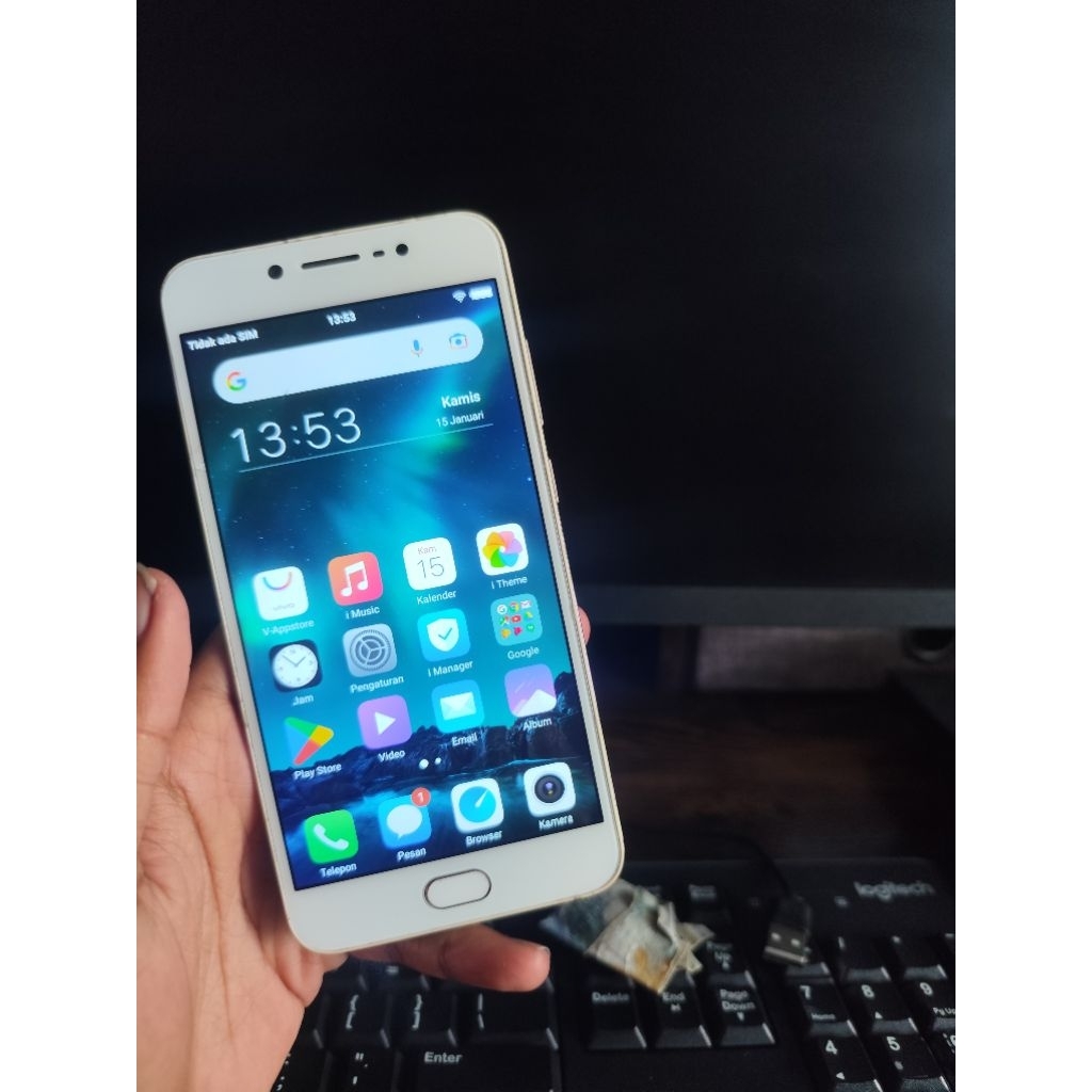 Vivo Y67 Ram 4/64 (Baca Deskripsi)