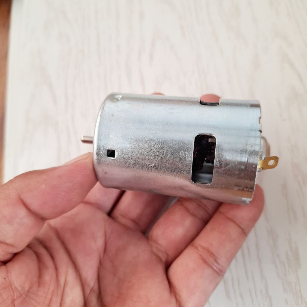 Dinamo dc 755 shaft D  7.4 volt