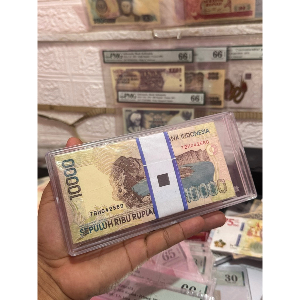 Koleksi Uang Kuno Tjut Njak Dhien 1 Gepok 100 Lembar Kondsi UNC