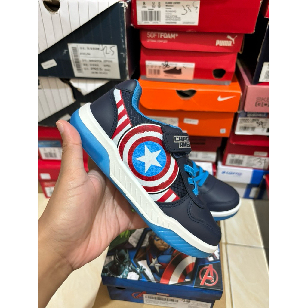 Sepatu Anak Marvel Avengers Warna Navy Size 29