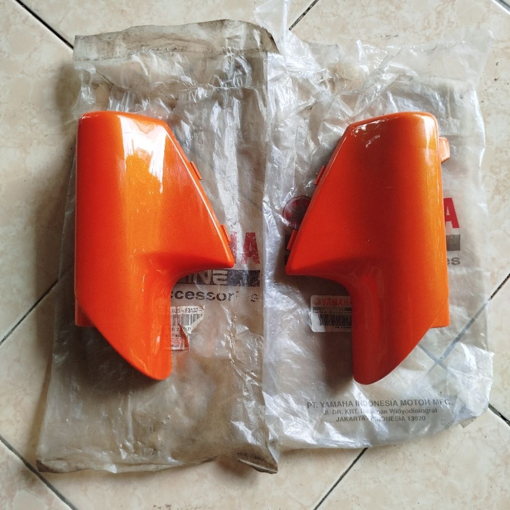 Tutup Cover Shock Depan FIZR F1ZR Orange Original Yamaha