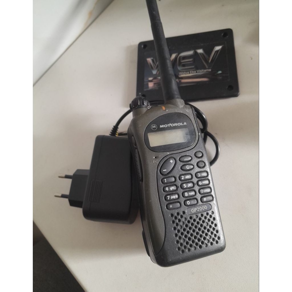 HT Motorola GP2000