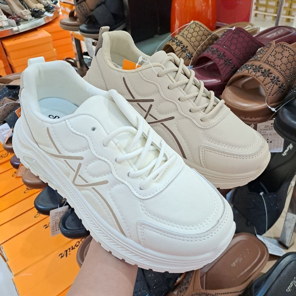 sepatu sneakers wanita St.moritz