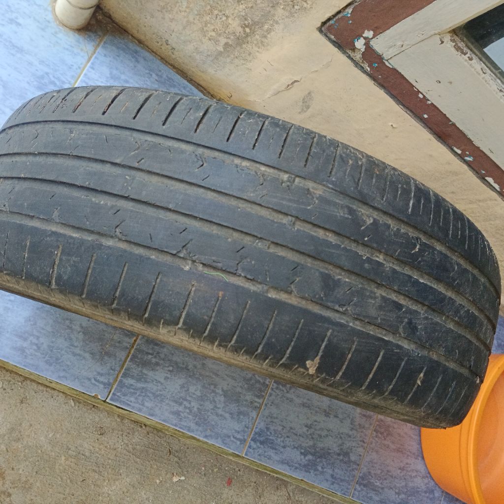Ban Bekas hankook 205 65 r15