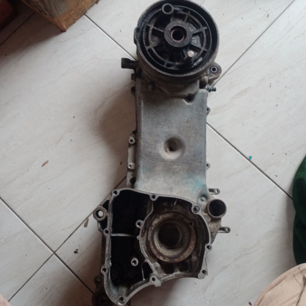 Krengkes kalter crankcase mesin bagian kiri yamaha Mio sporty 5TL ORI copotan