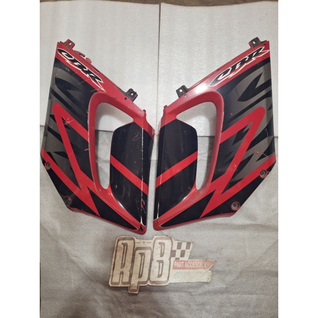 body fairing samping middle CBR OLD