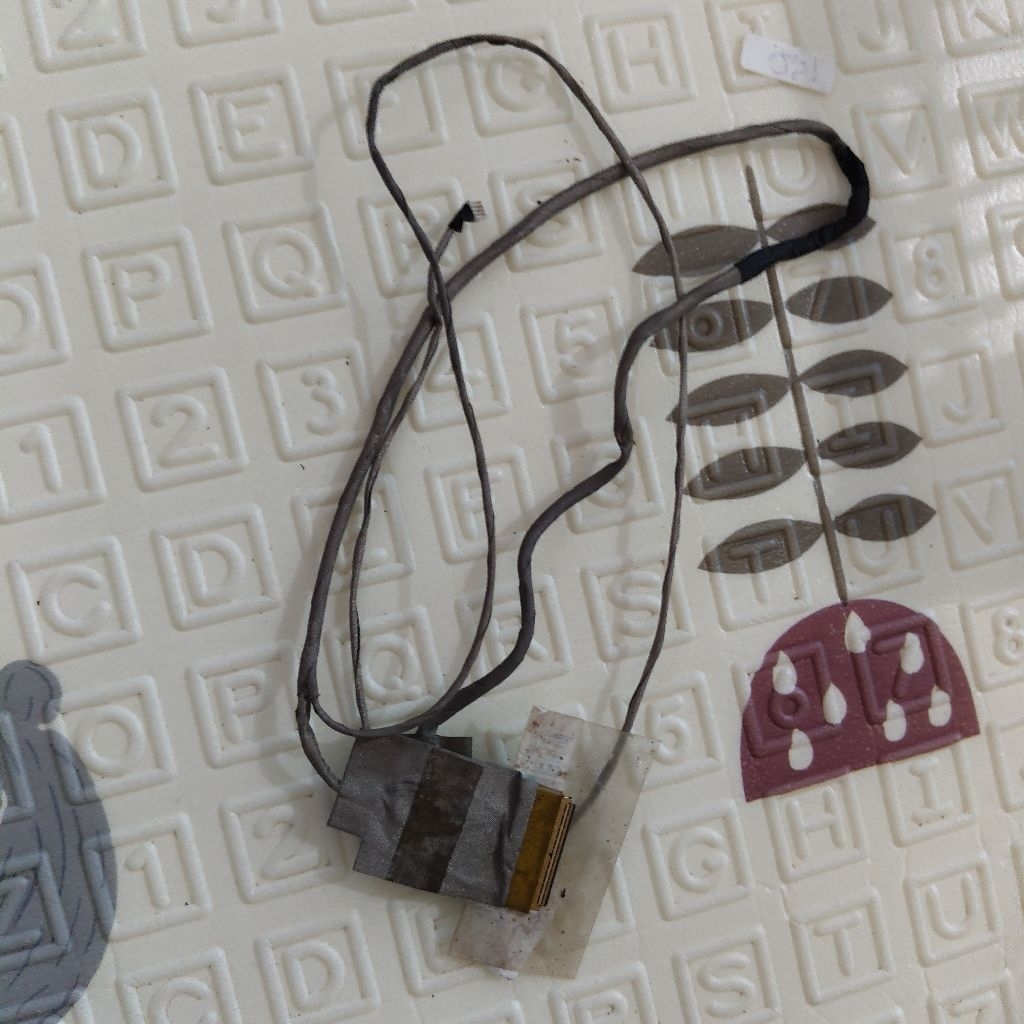 fleksibel flexsibel lcd laptop lenovo G405