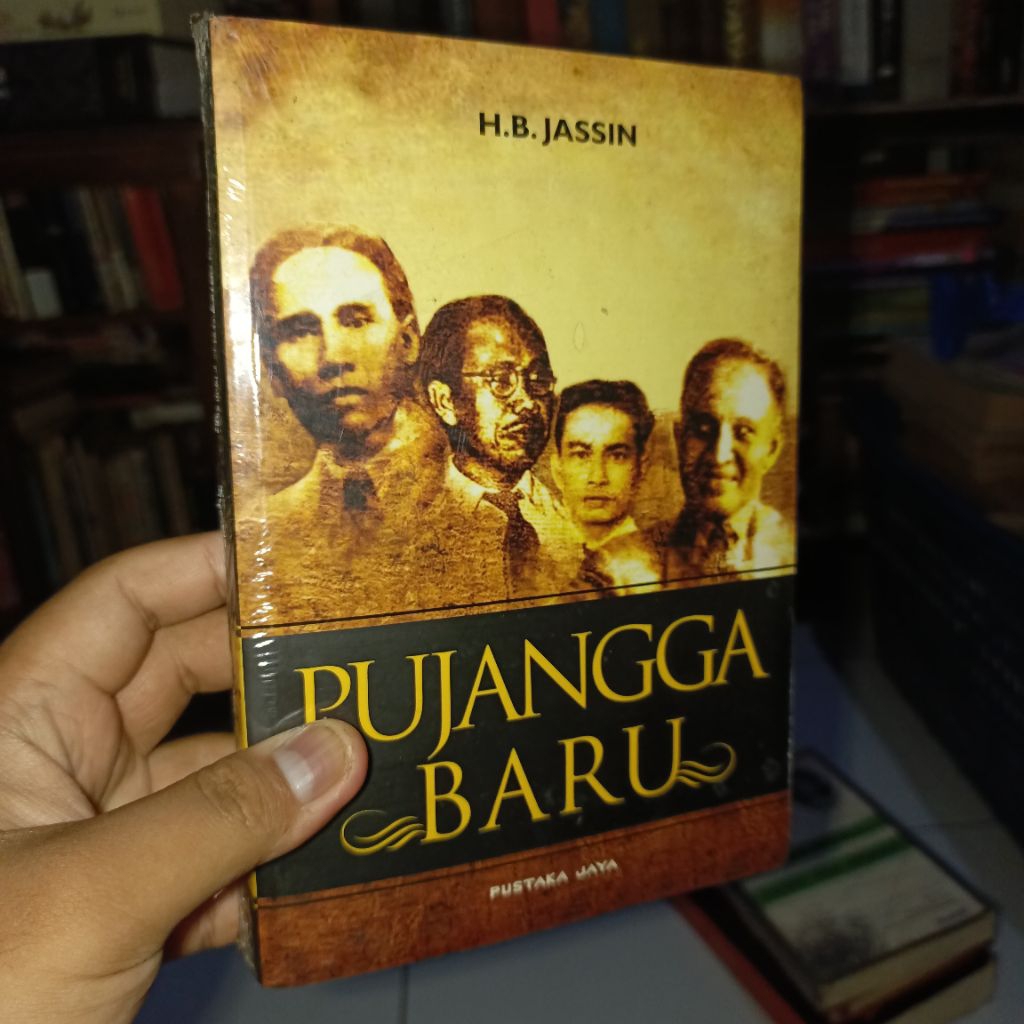 Pujangga Baru by HB. Jassin
