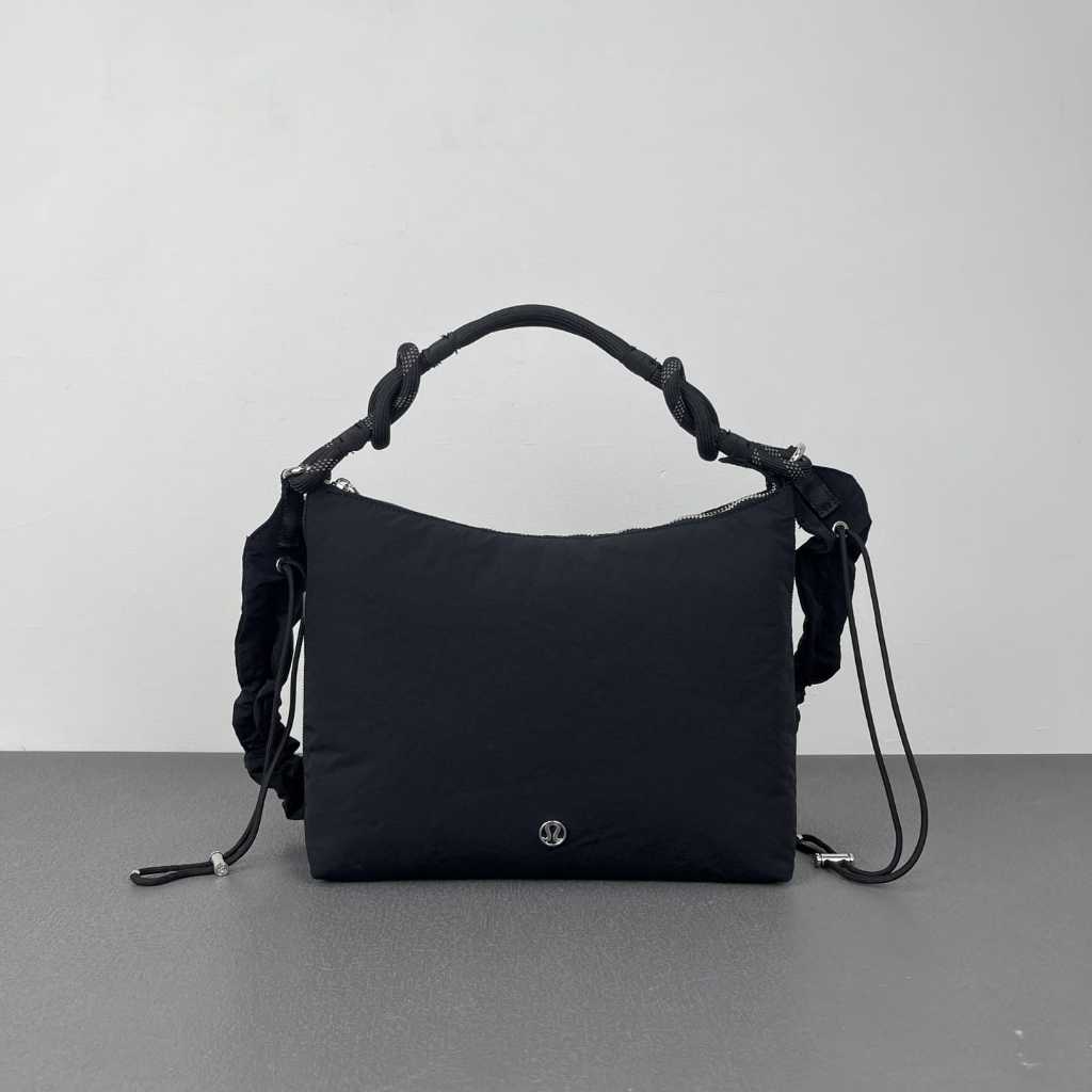 Tas Selempang Lululelom Convertible shoulder gym wanita