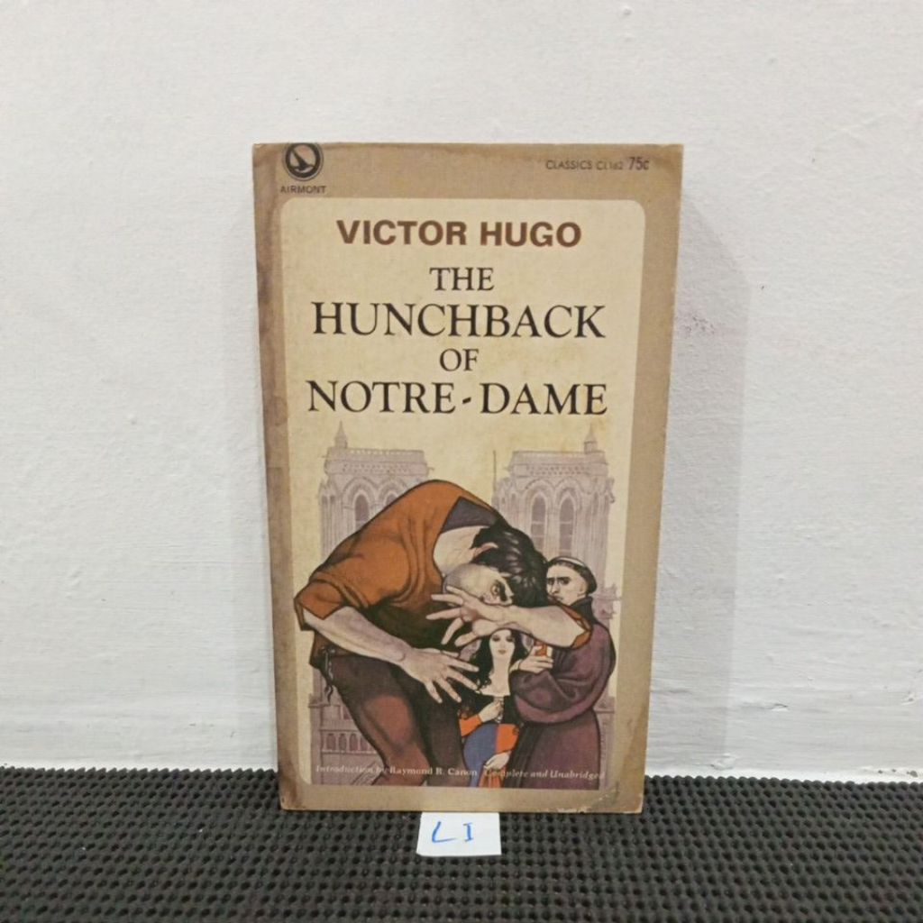 THE HUNCHBACK OF NOTREDAME • VICTOR HUGO