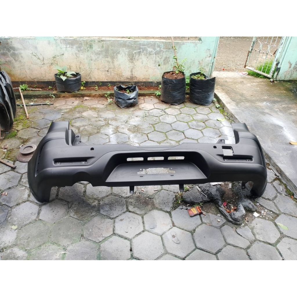 bemper belakang Toyota rush tahun 2016