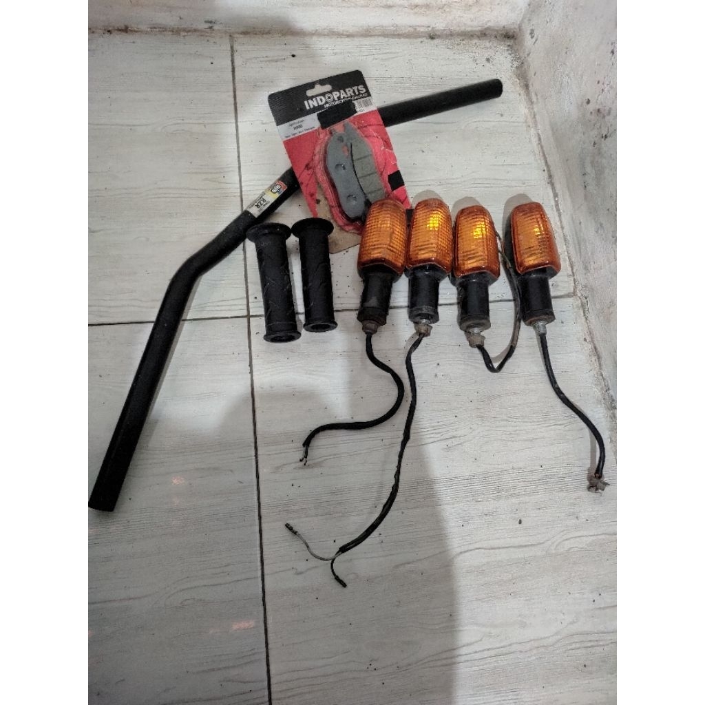paket hemat stang RZR + lampu sein ORI megapro + kampas