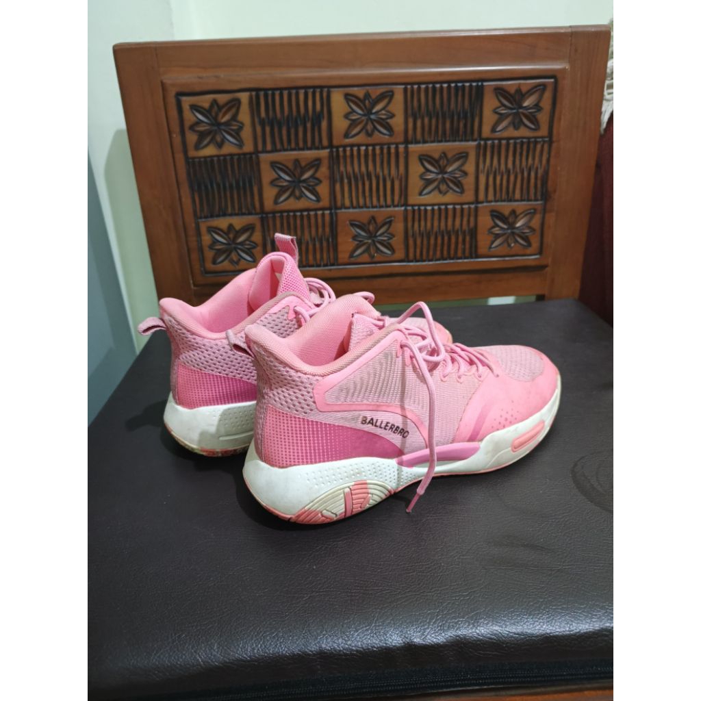 Sepatu Basket Ballerbro