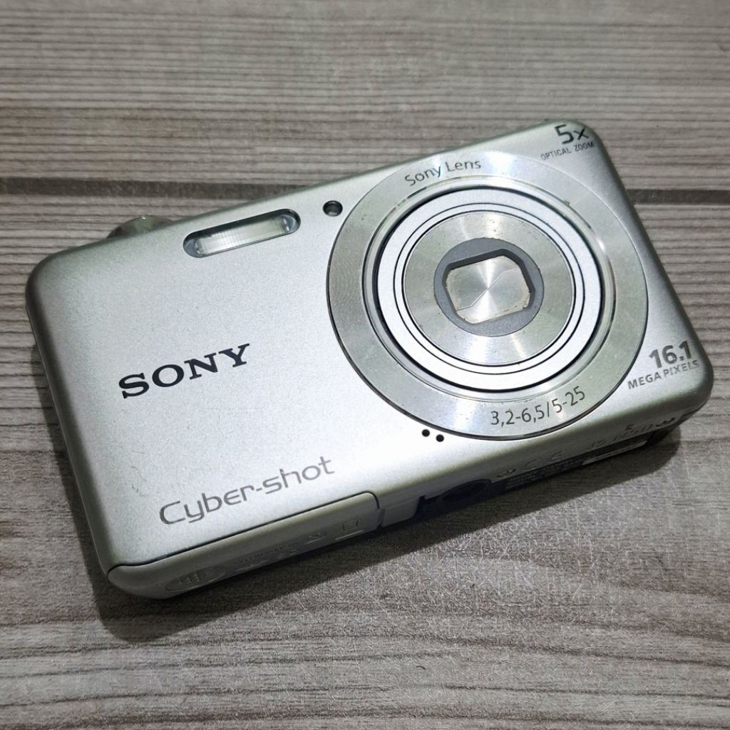 Kamera Digital Sony CyberShot DSC-W710 Normal