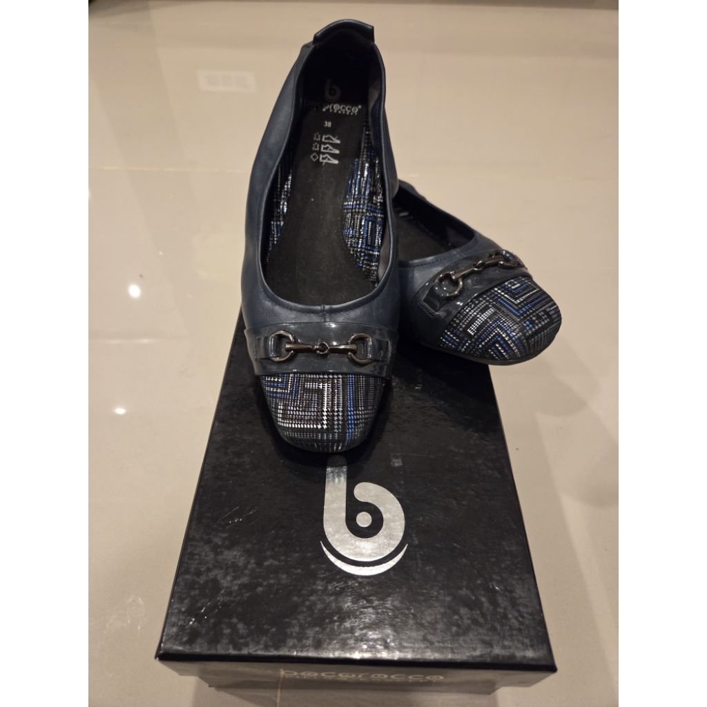 Sepatu Bocorocco Pillow Concept Flat Shoes Wanita Navy Size 38