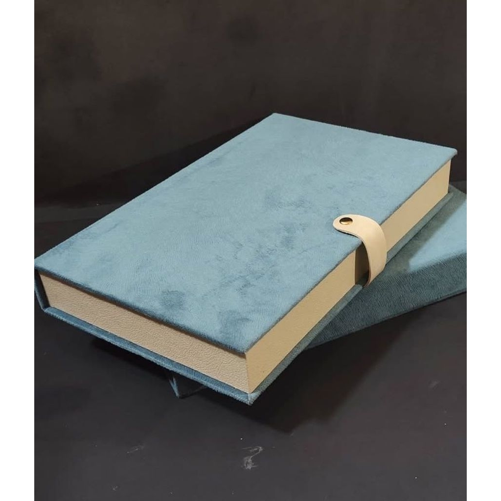 Box album suede ukuran 20x30