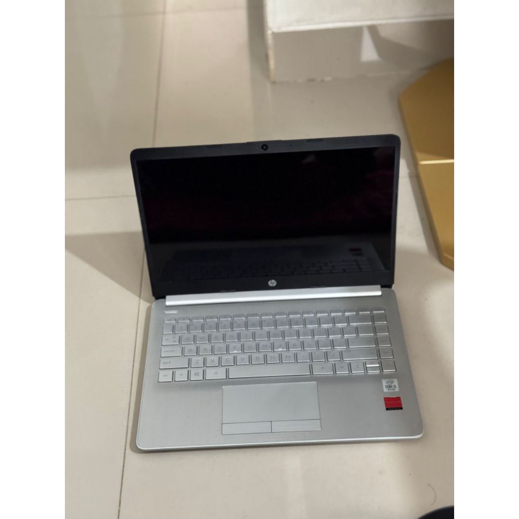 HP LAPTOP 14s - INTEL CORE I5 GEN 10 - ⁠8GB RAM - ⁠SSD 512GB GAN