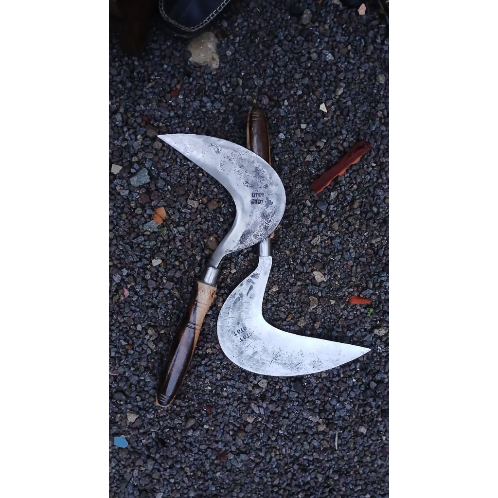 Sabit/Rumput Baja per Berkualitas Cap OTOT Cikajangan Gagang kayu sonokeling Pakai Ring besi Anti co