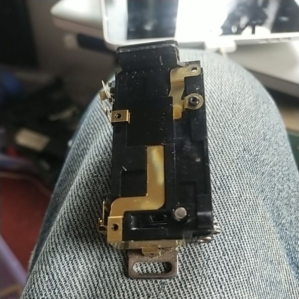 wadah baterai kesing cover body depan kamera nikon d3100 original