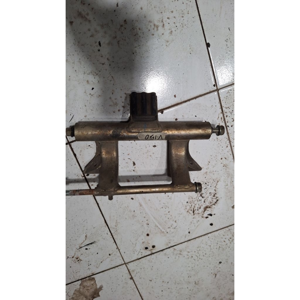 engine mounting Vario 125 - 150 Original