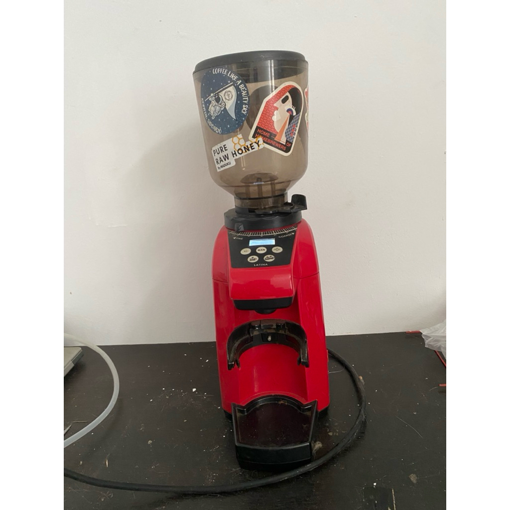 Grinder Latina X50, Second