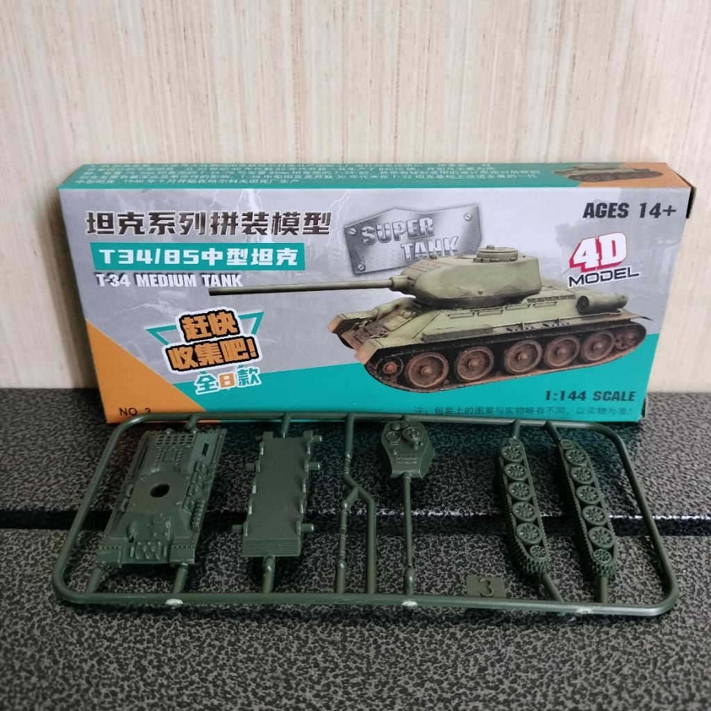model kit Tank T-34 MEDIUM TANK 1/144 Diorama military