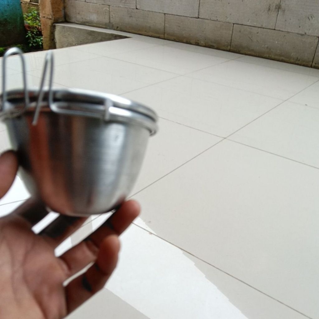 cepuk.tempat pakan ayam