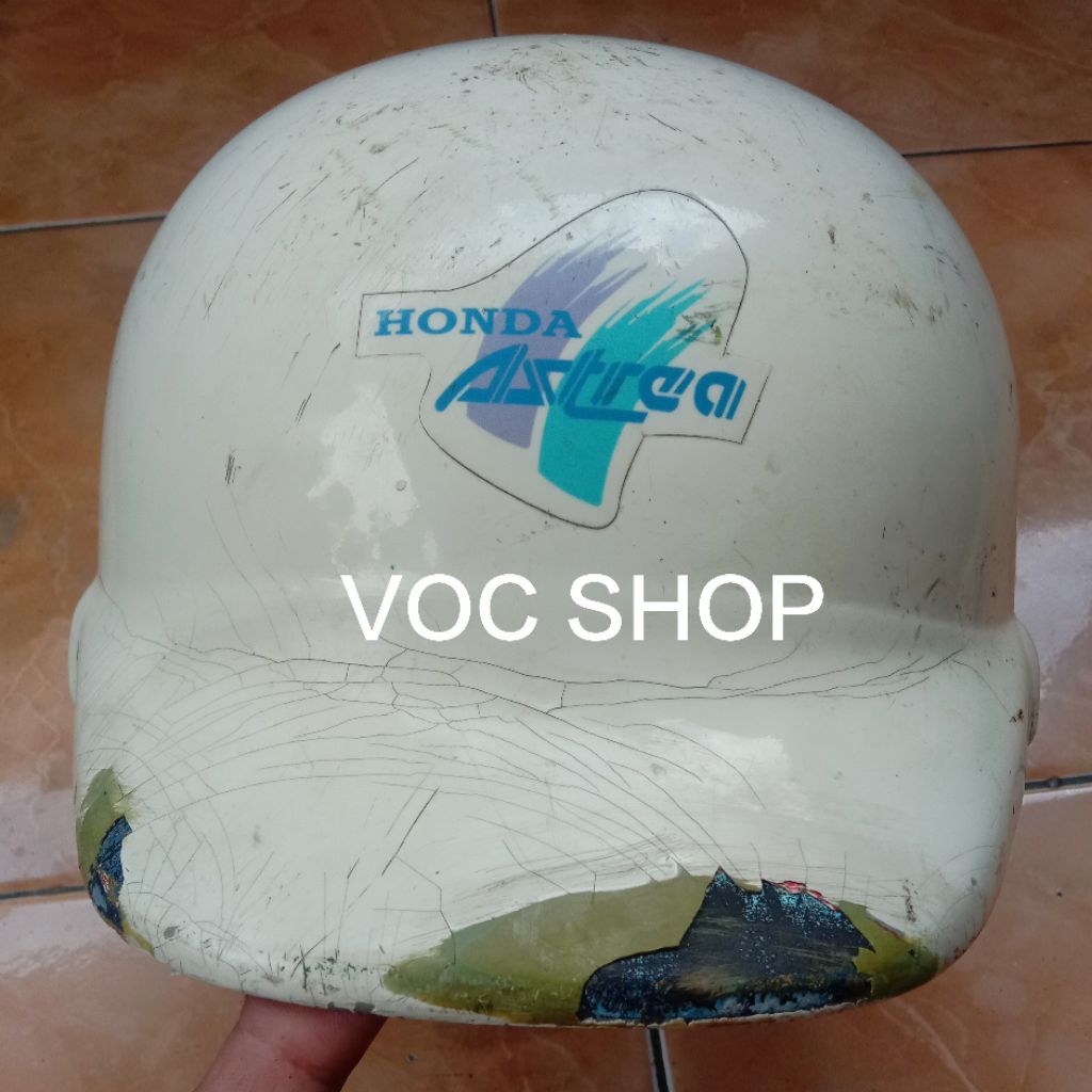 Honda Astrea Prima Bahan Helm Bekas
