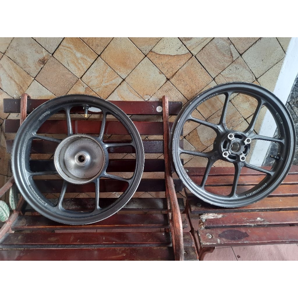 velg ori beat deluxe (P8) warna hitam (cat velg ori)