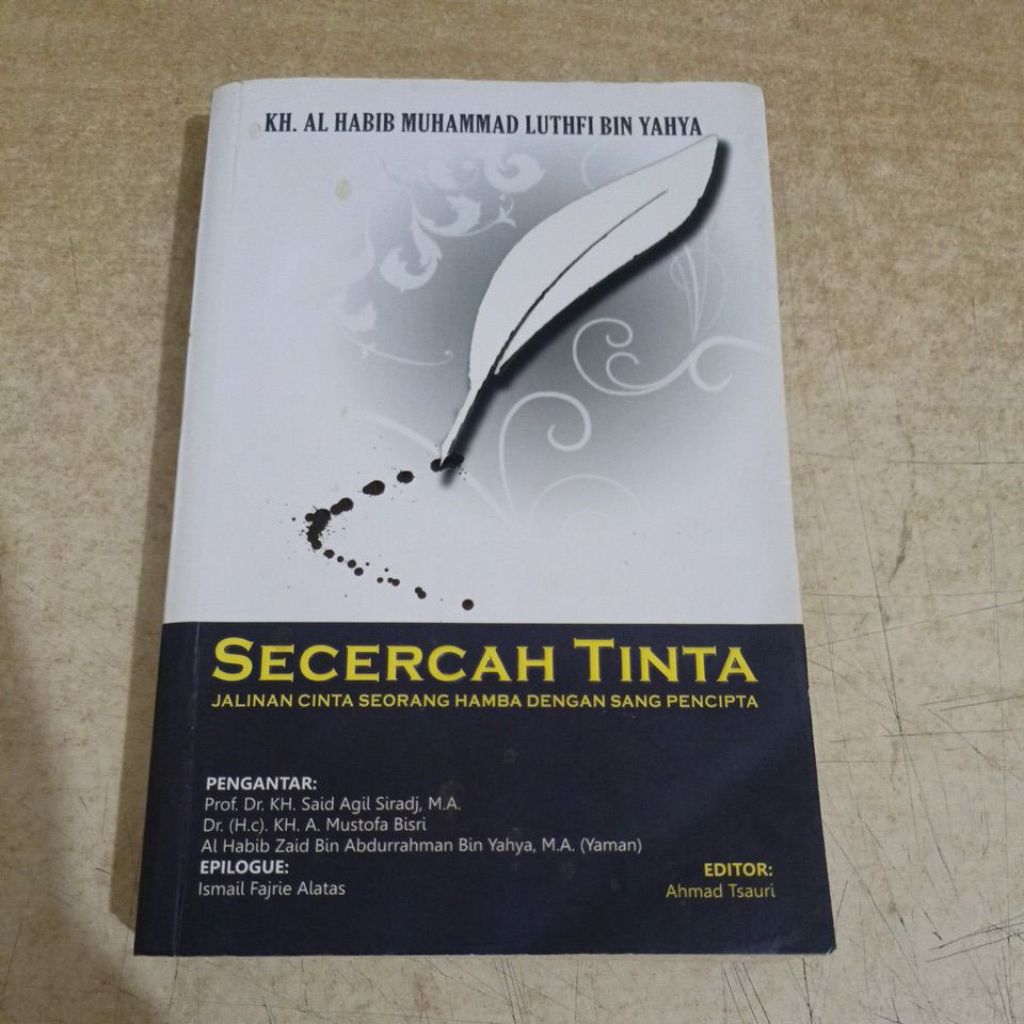 Buku KH. AL HABIB MUHAMMAD LUTHFI BIN YAHYA
SECERCAH TINTA

JALINAN CINTA SEORANG HAMBA DENGAN SANG 