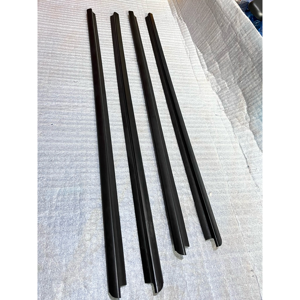 PELIPIT KACA LUAR RUSH TERIOS HITAM ORIGINAL