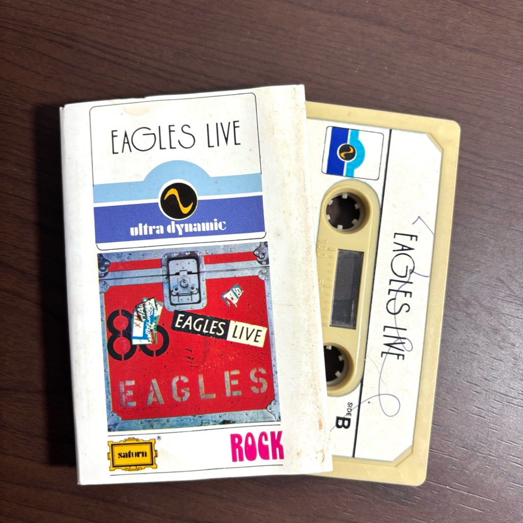 Kaset Pita Eagles Live Saturn Rock / Rock Album / Rock