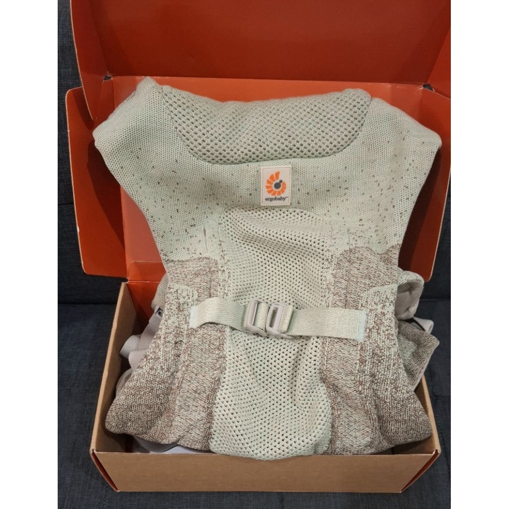 Ergobaby Aerloom (Preloved)