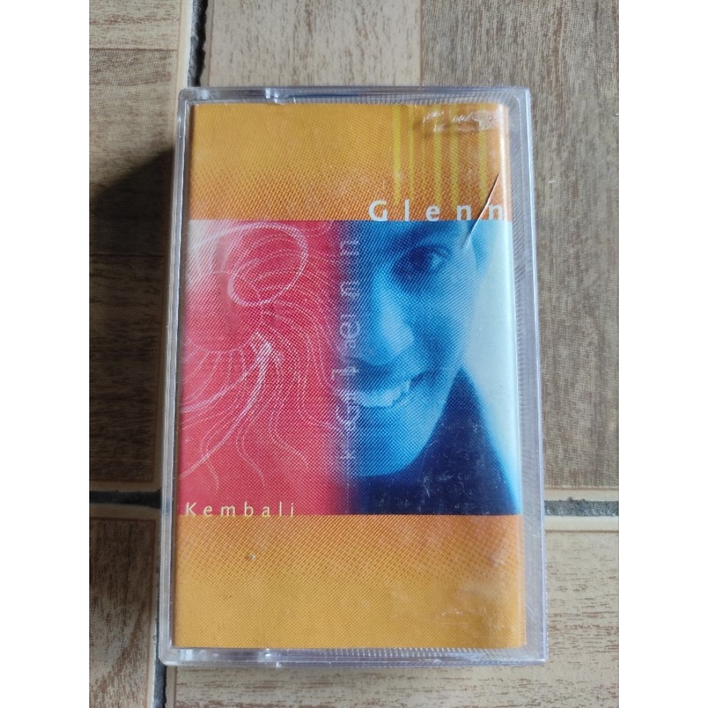 kaset pita GLENN FREDLY "kembali"