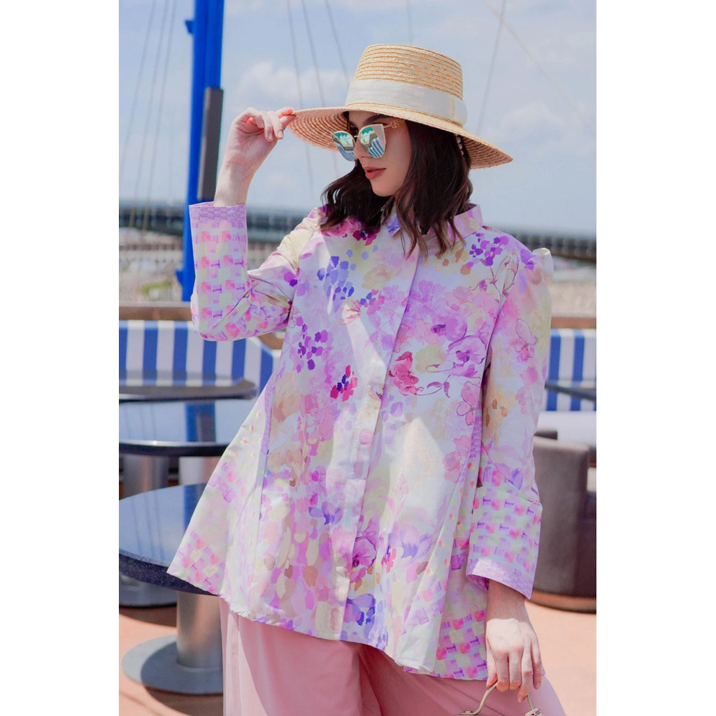 prelov benang jarum acacia statement shirt