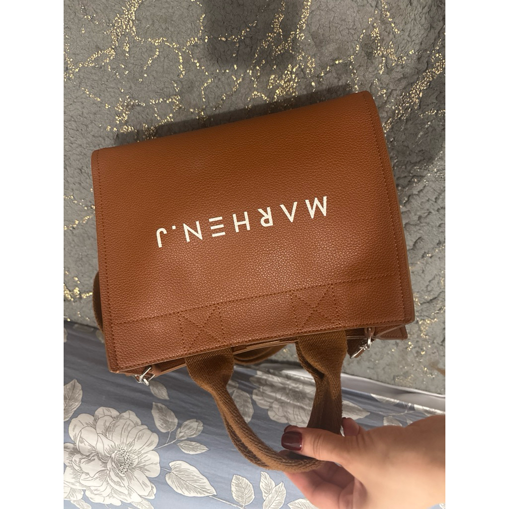 tas Marhen. J