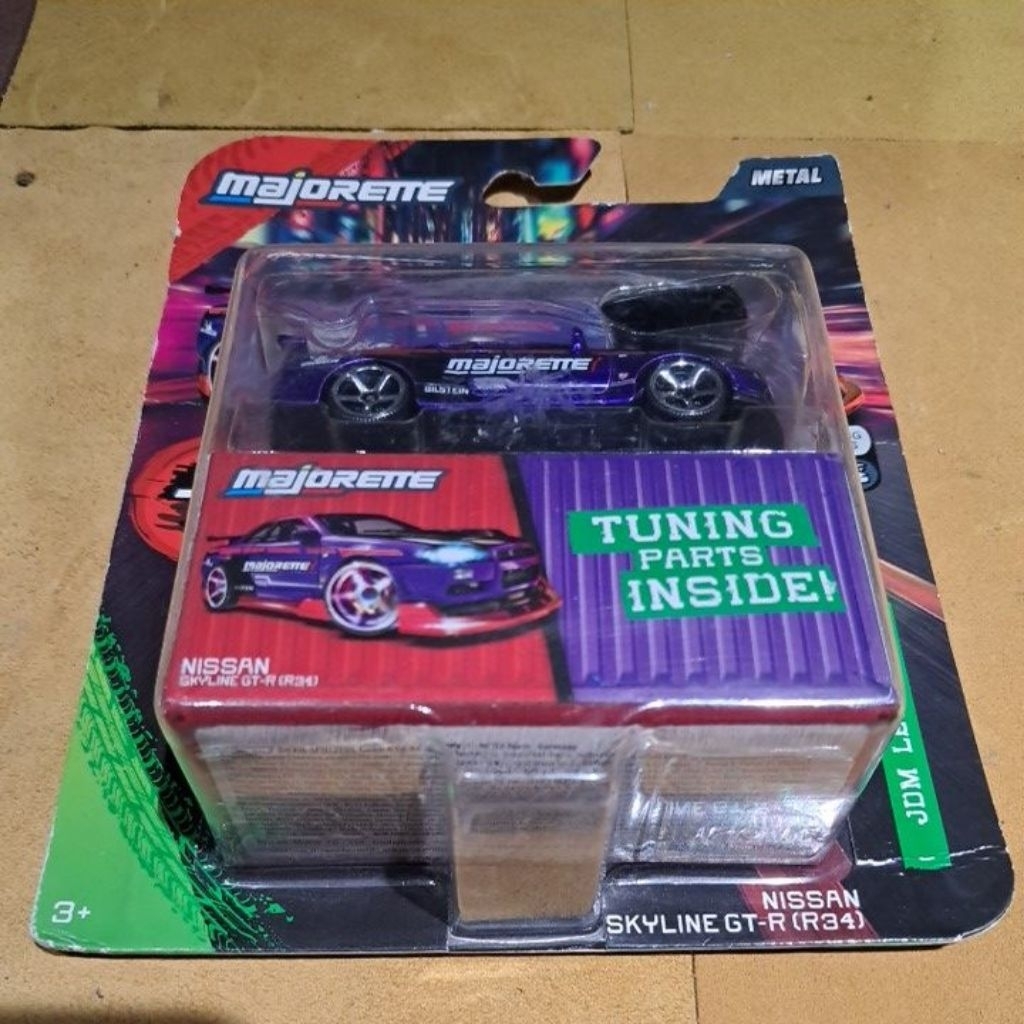 majorette nissan skyline gt-r (r34)