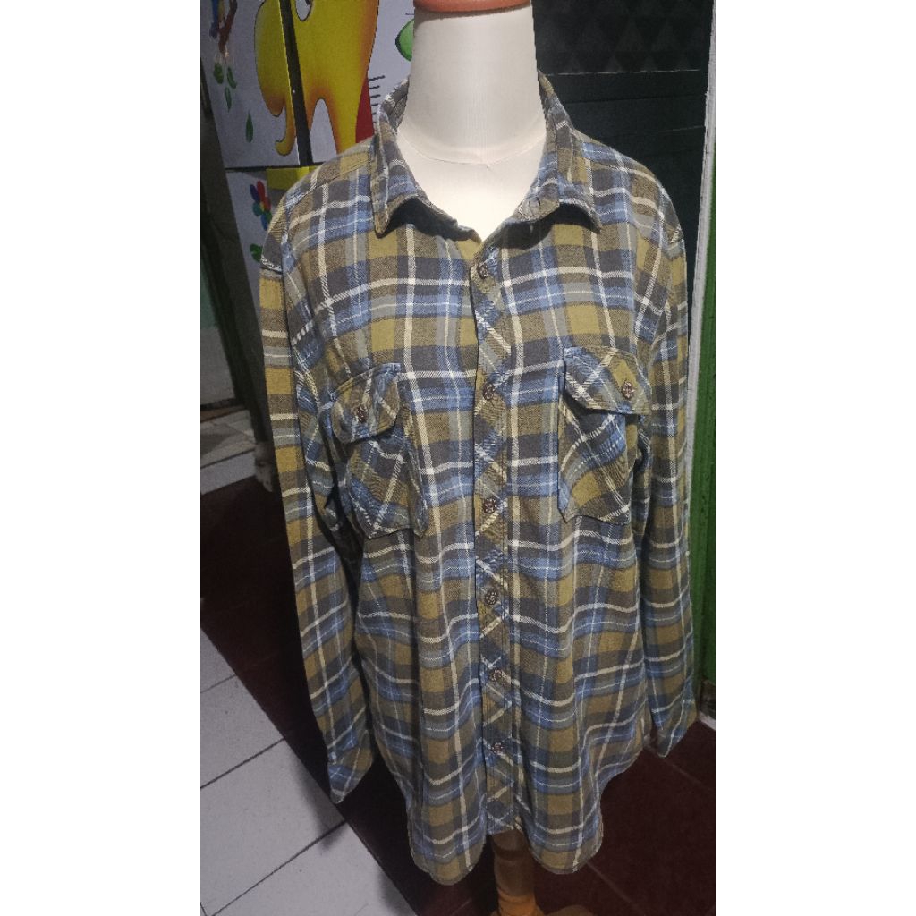 kemeja flanel eiger preloved